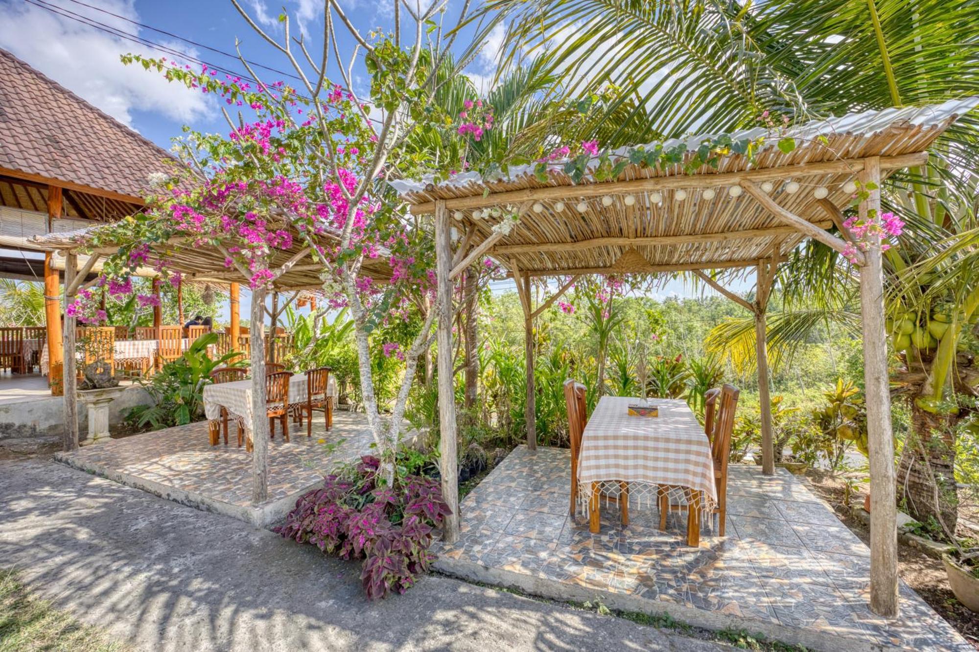 Bagia Bungalows Batumadeg Εξωτερικό φωτογραφία