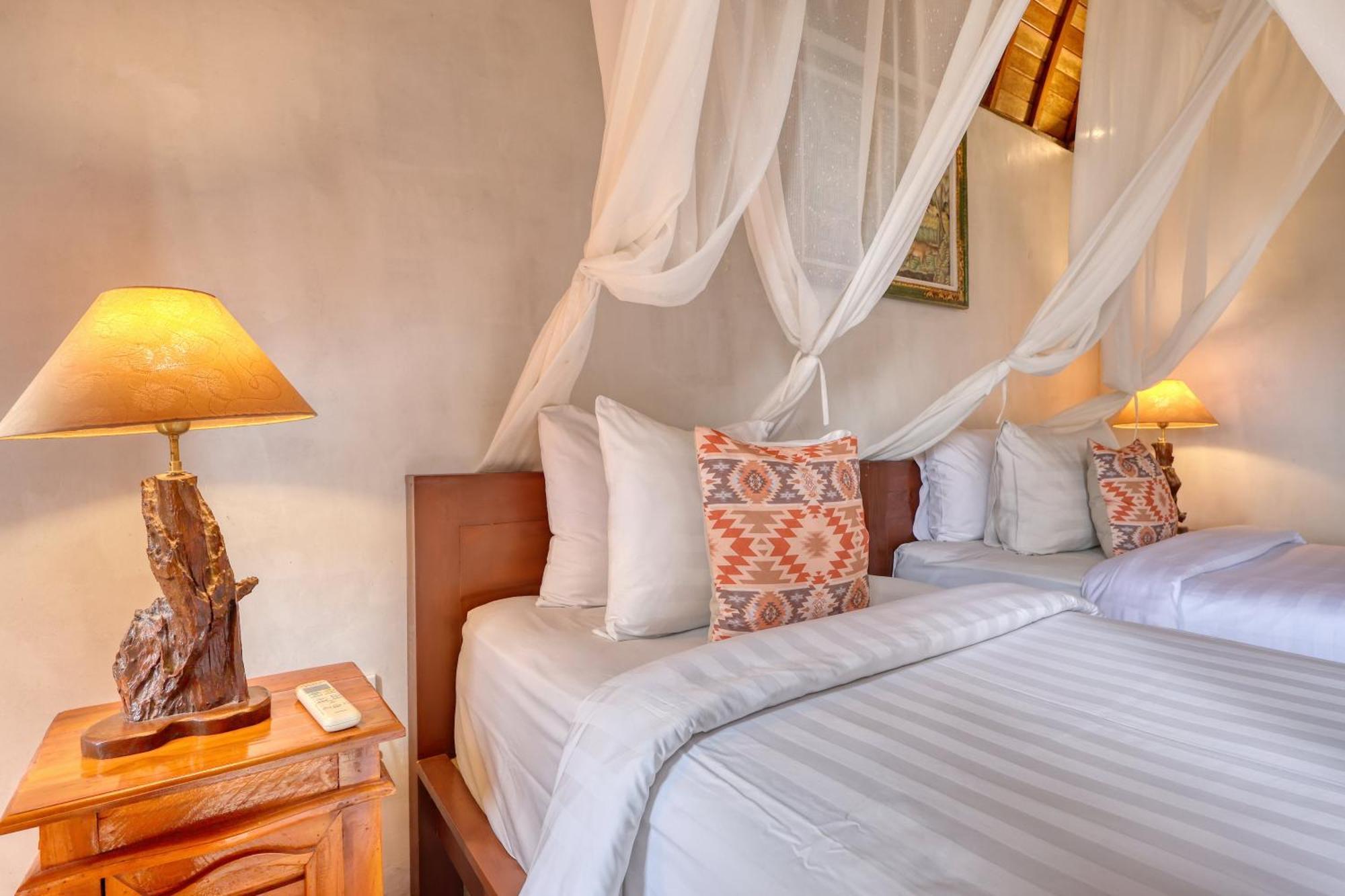 Bagia Bungalows Batumadeg Δωμάτιο φωτογραφία
